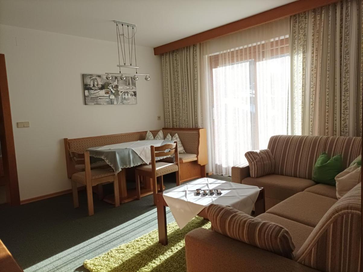 Fruehstueckspension-Appartementhaus Wasserer Bad Kleinkirchheim Kültér fotó