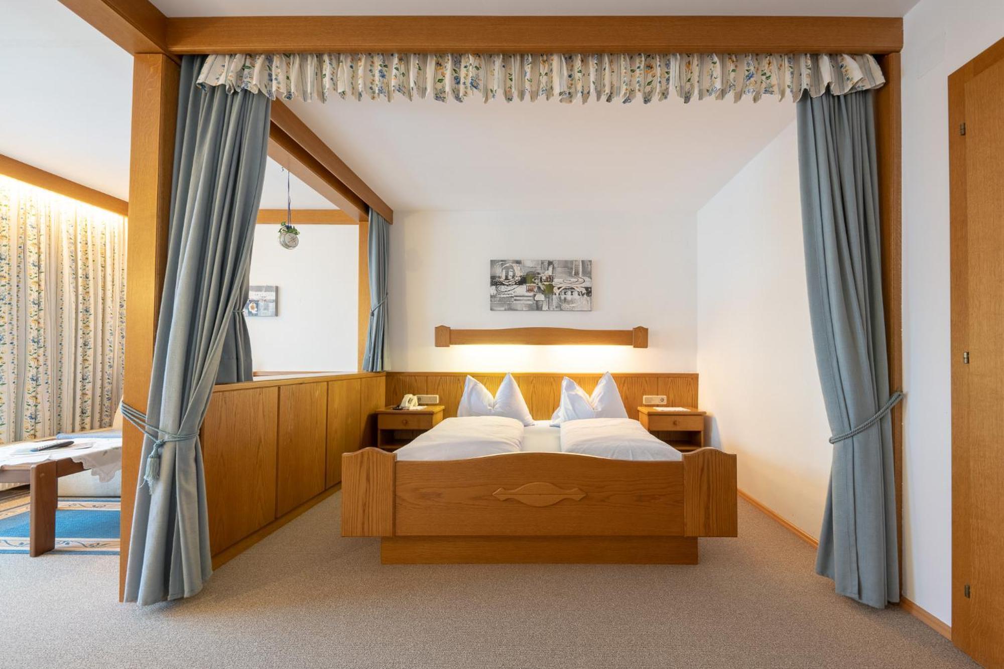 Fruehstueckspension-Appartementhaus Wasserer Bad Kleinkirchheim Kültér fotó